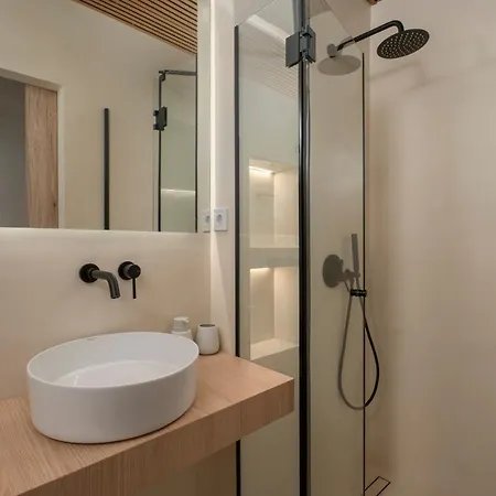 The Small Maisonette Apartment Athens